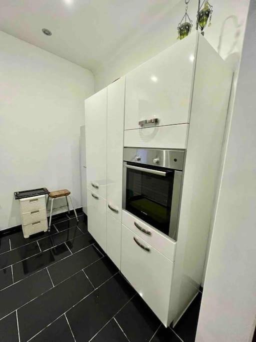 Modernes Appartement In Guter Lage In 에센 외부 사진