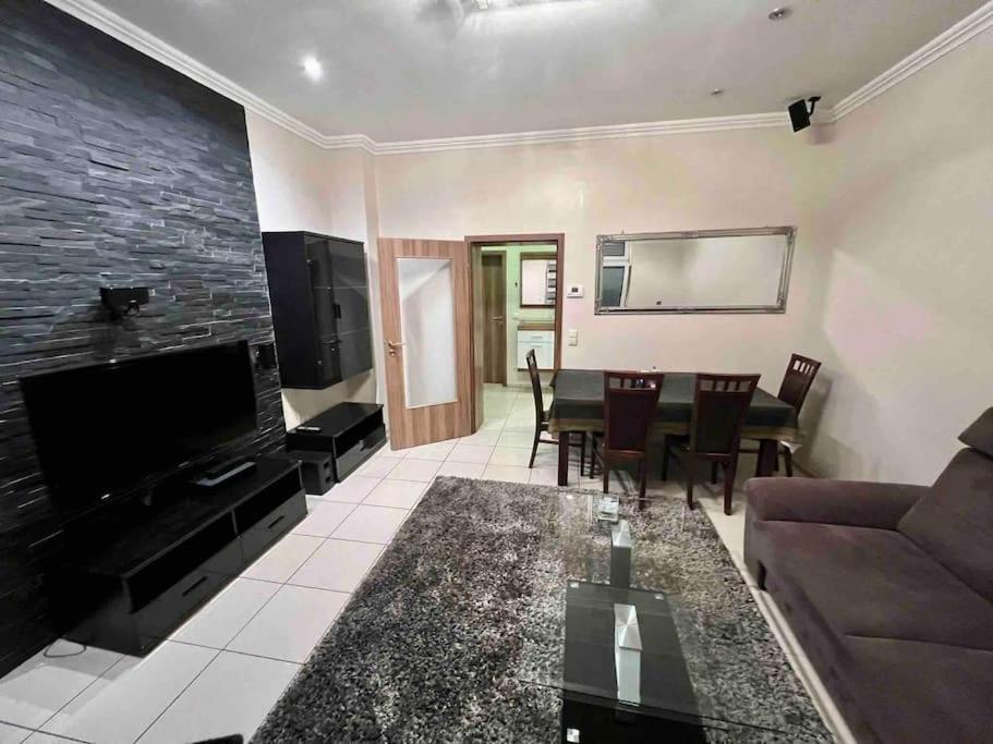 Modernes Appartement In Guter Lage In 에센 외부 사진
