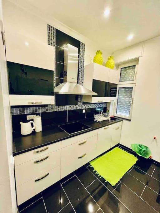 Modernes Appartement In Guter Lage In 에센 외부 사진